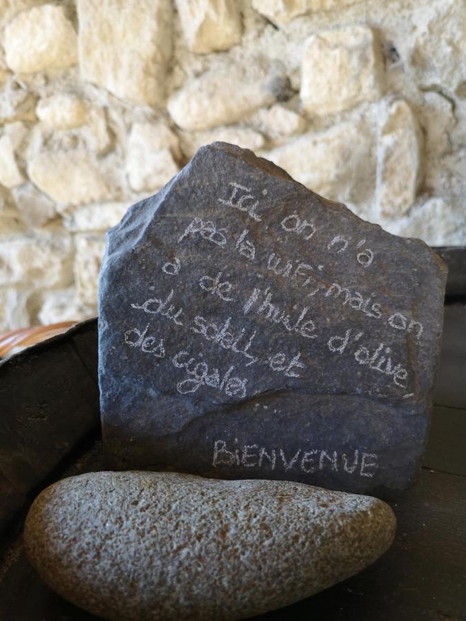 Les Logis De Paban Bed & Breakfast Crestet Dış mekan fotoğraf