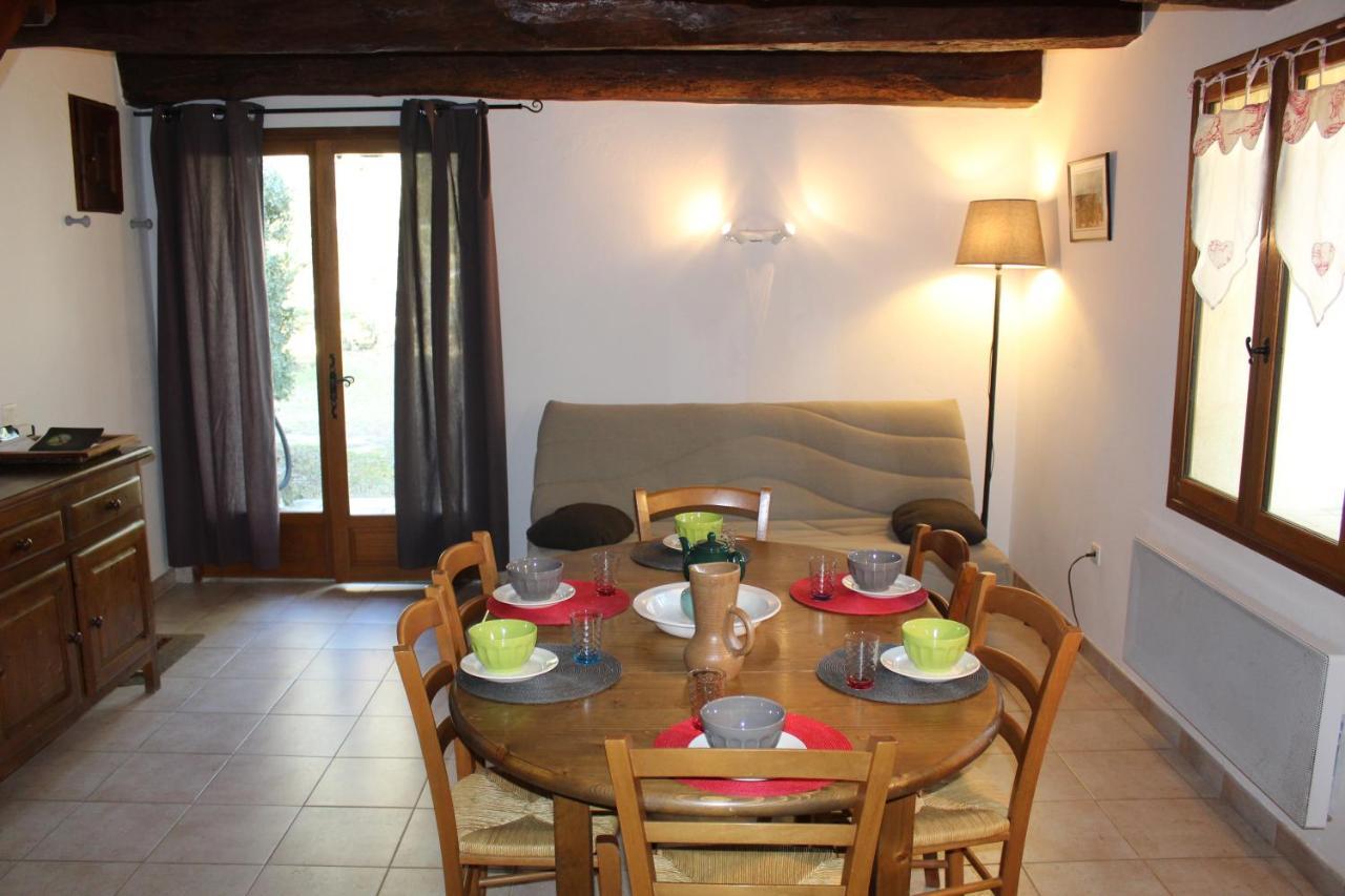 Les Logis De Paban Bed & Breakfast Crestet Dış mekan fotoğraf