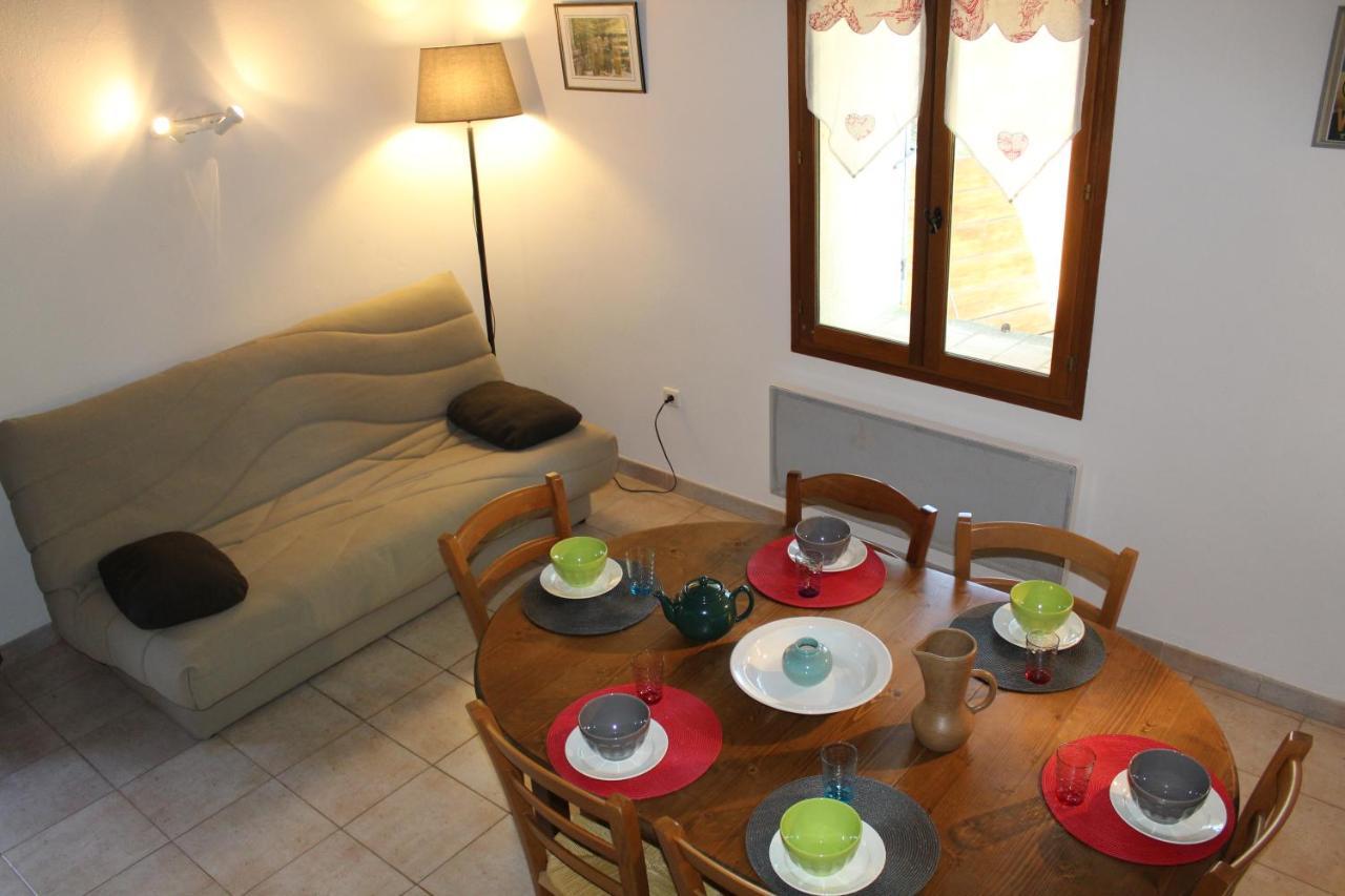 Les Logis De Paban Bed & Breakfast Crestet Dış mekan fotoğraf